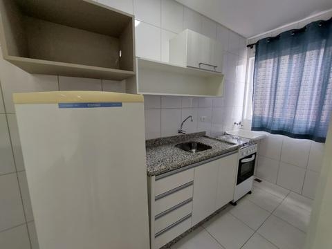 Apartamento para alugar em Maringá, Zona 07, com 1 quarto, com 50 m², ED. ITO II