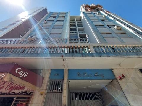 Apartamento à venda em Maringá, Zona 01, com 3 quartos, com 93 m², ED. SAINT MORITZ